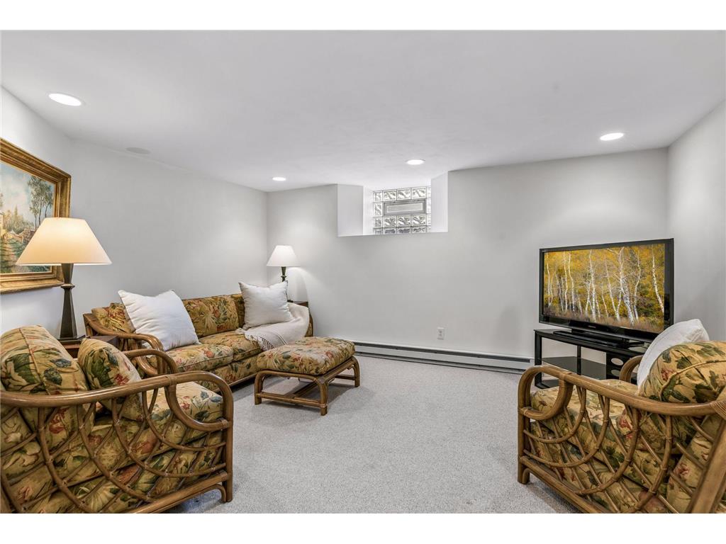 862 Linwood Avenue Saint Paul MN 55105 6806069 image37