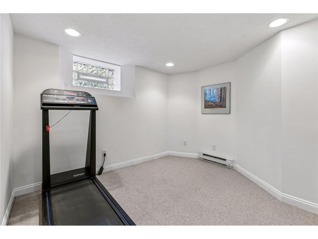 862 Linwood Avenue Saint Paul MN 55105 6806069 image39