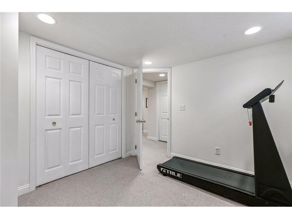 862 Linwood Avenue Saint Paul MN 55105 6806069 image40