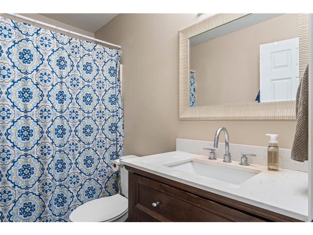 862 W Village Circle SE Rochester MN 55904 7081958 image4