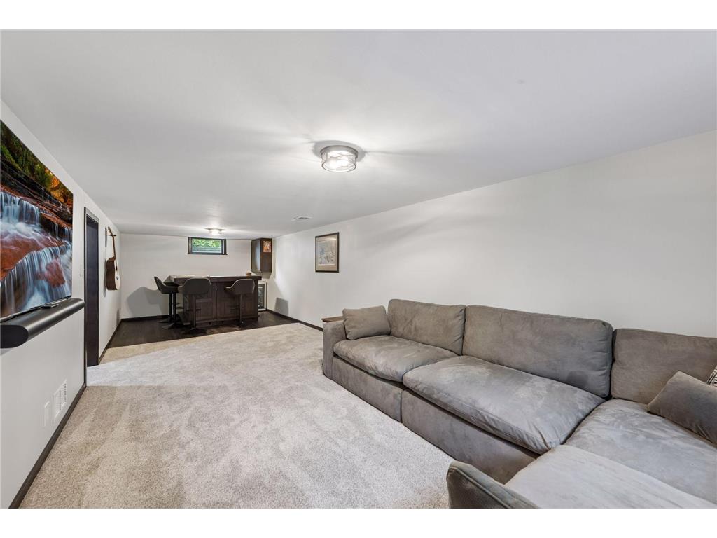 8620 Russell Avenue S Bloomington MN 55431 7093749 image22