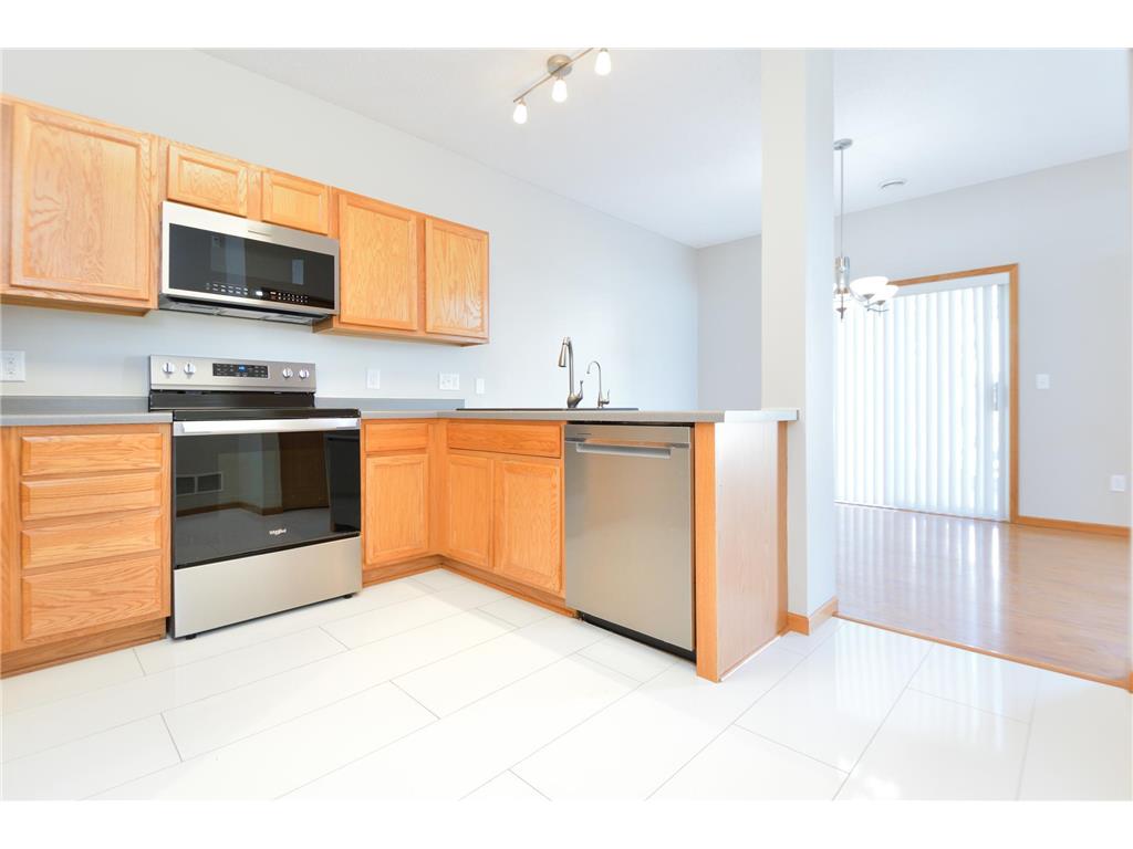 8626 Savanna Oaks Bay #A Woodbury MN 55125 7055183 image7
