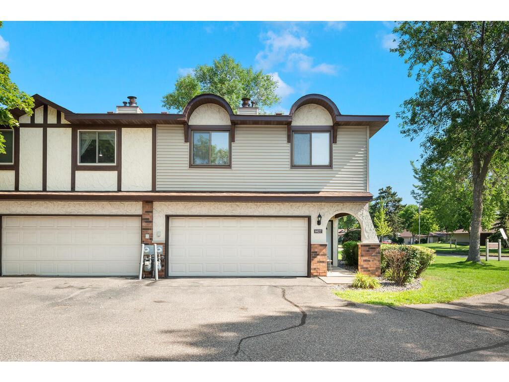8627 Maplebrook Parkway N Brooklyn Park MN 55445 6410908 image1