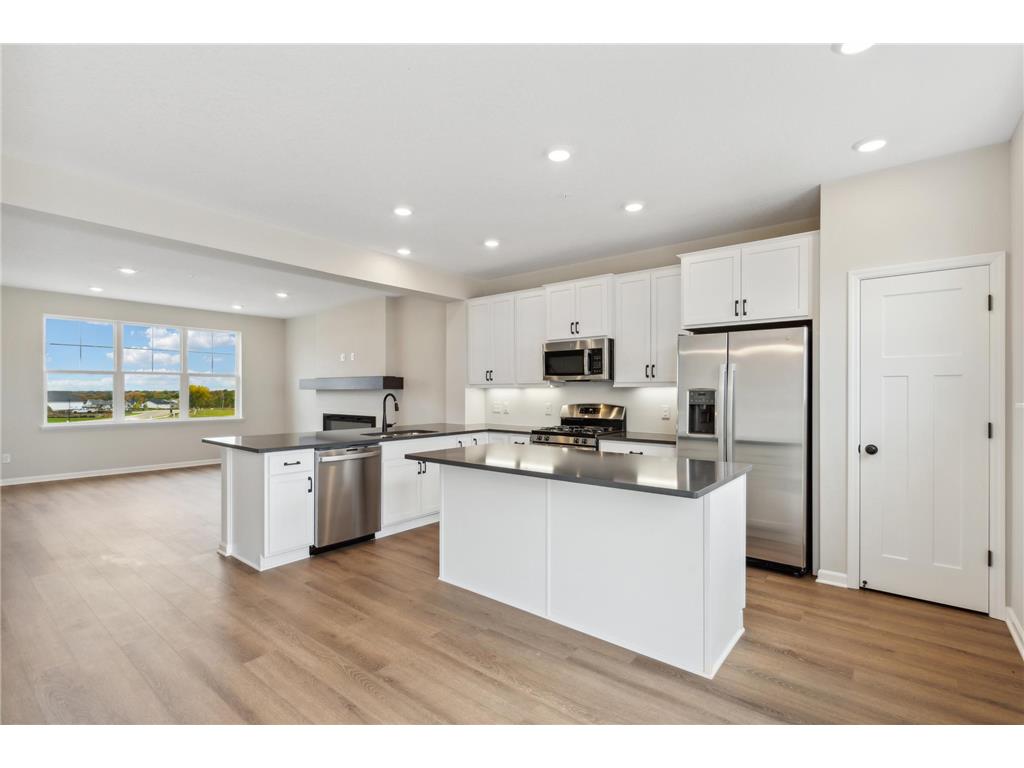 8628 London Circle NE #E Blaine MN 55449 6534906 image1