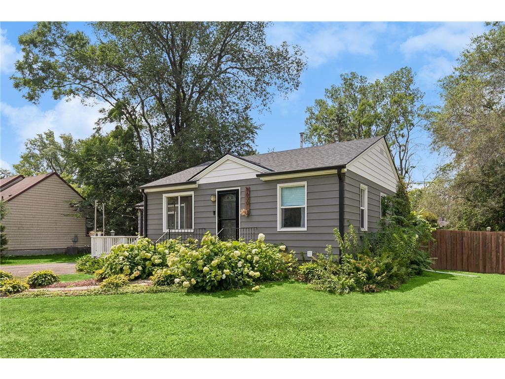8630 Goodhue Street NE Blaine MN 55449 7082547 image2
