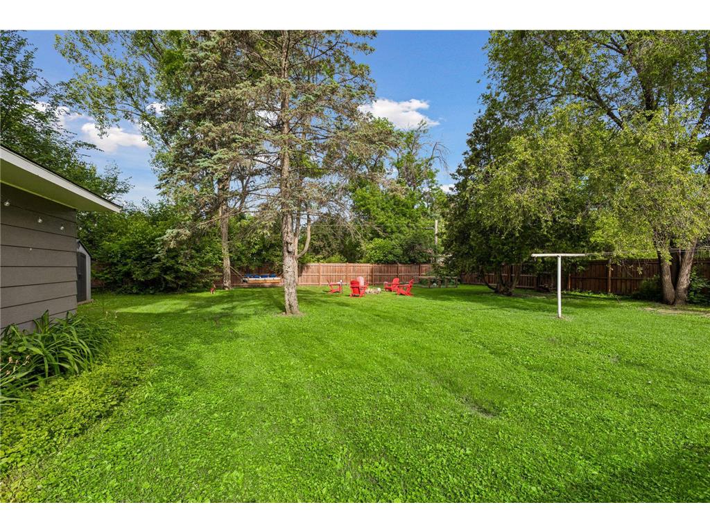 8630 Goodhue Street NE Blaine MN 55449 7082547 image31