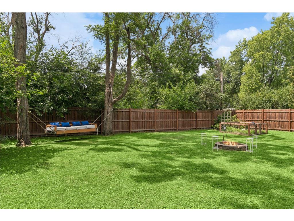 8630 Goodhue Street NE Blaine MN 55449 7082547 image40
