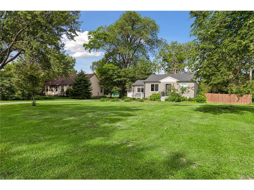 8630 Goodhue Street NE Blaine MN 55449 7082547 image6