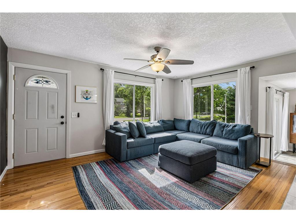 8630 Goodhue Street NE Blaine MN 55449 7082547 image8
