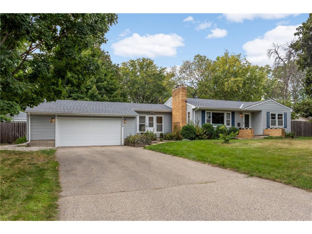 8632 Clinton Avenue S Bloomington MN 55420 6792866 image1