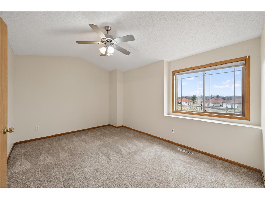 8635 Tessman Circle N Brooklyn Park MN 55445 7026333 image20