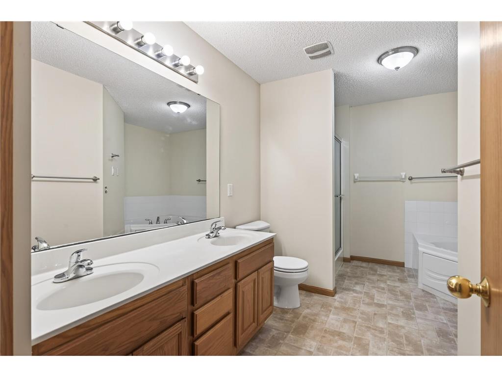 8635 Tessman Circle N Brooklyn Park MN 55445 7026333 image21