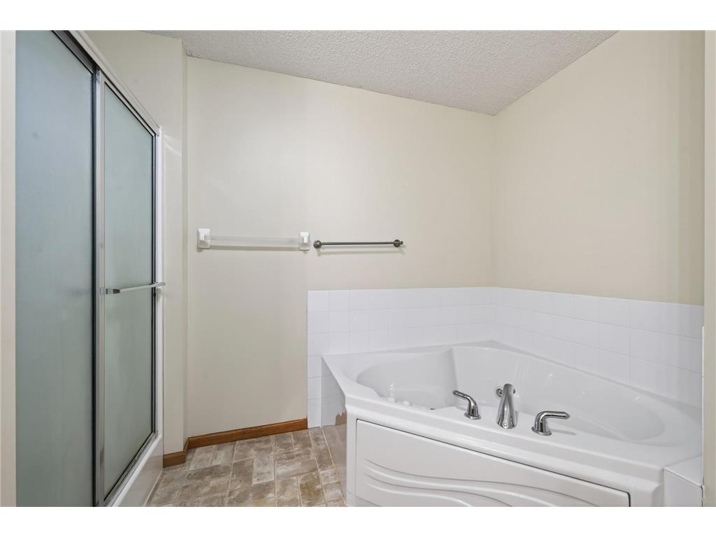 8635 Tessman Circle N Brooklyn Park MN 55445 7026333 image22