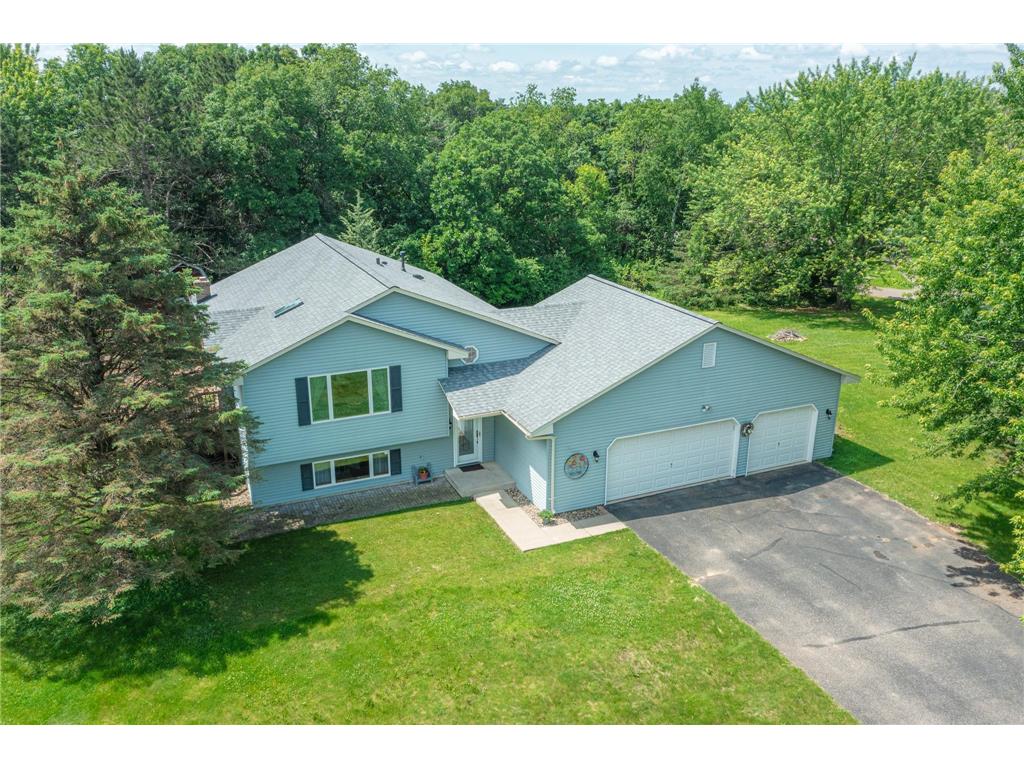 864 Bradley Drive Hudson WI 54016 6728885 image1