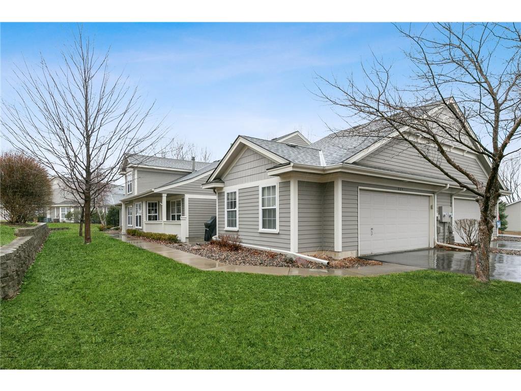 864 Ivy Lane, Eagan, MN, 55123 MLS 6163954 Edina Realty