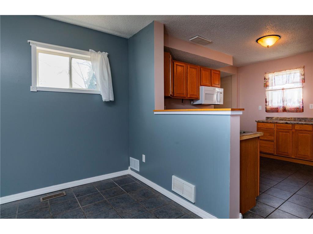 864 Lawson Avenue E Saint Paul MN 55106 6797488 image9