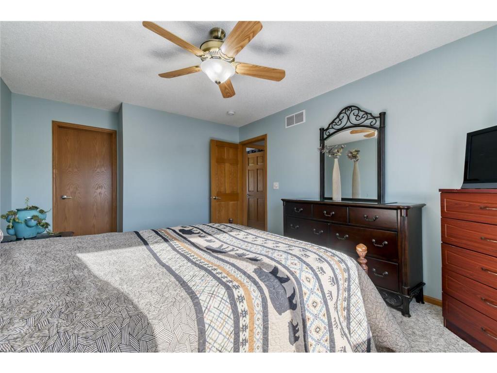 864 S Park Drive Hastings MN 55033 7008631 image23