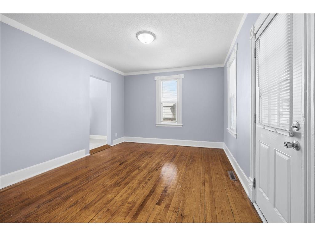864 Sims Avenue Saint Paul MN 55106 7073600 image7