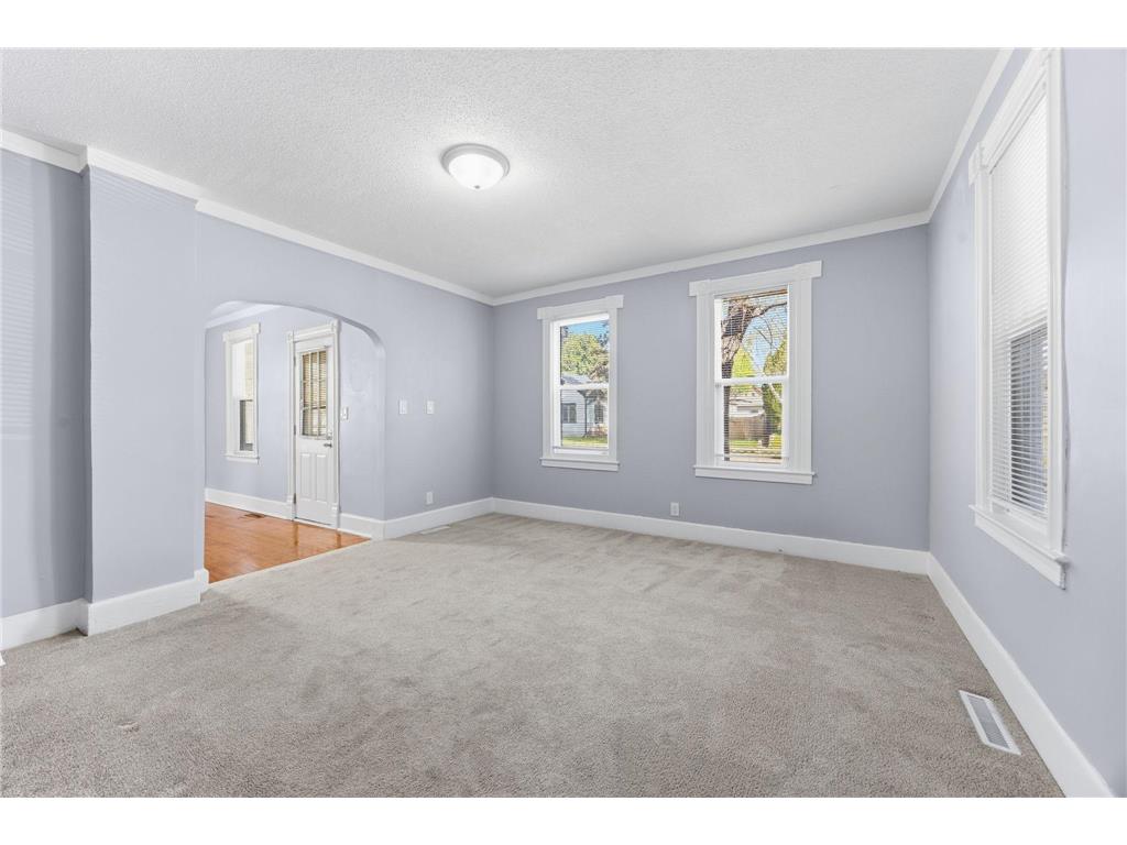 864 Sims Avenue Saint Paul MN 55106 7073600 image8