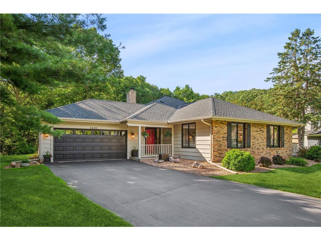 8640 Wood Cliff Circle S Bloomington MN 55438 6568541 image1