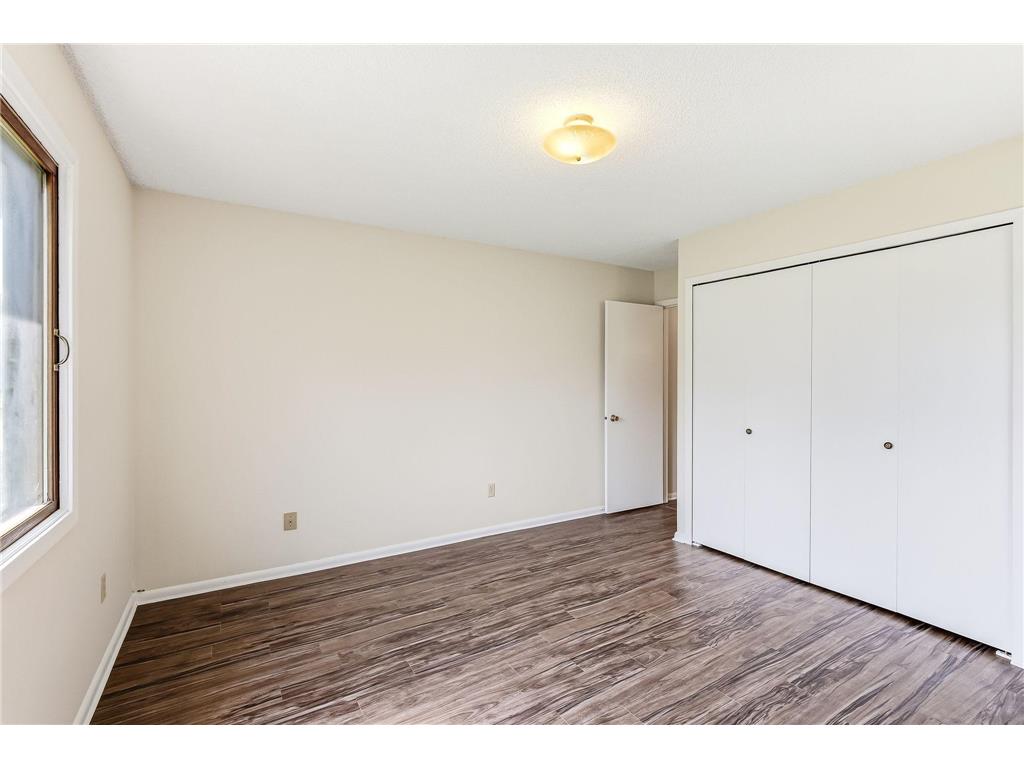 8642 S Maplebrook Circle Brooklyn Park MN 55445 7085584 image12