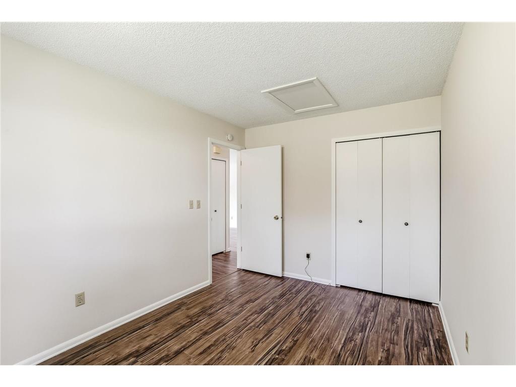 8642 S Maplebrook Circle Brooklyn Park MN 55445 7085584 image14