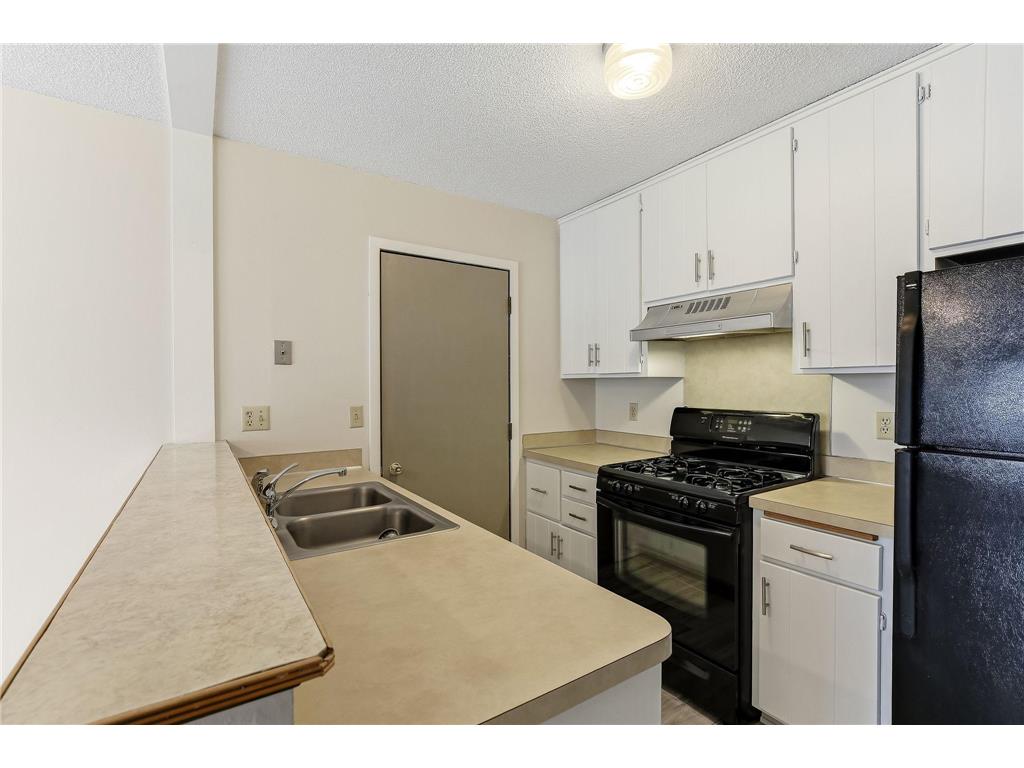 8642 S Maplebrook Circle Brooklyn Park MN 55445 7085584 image9