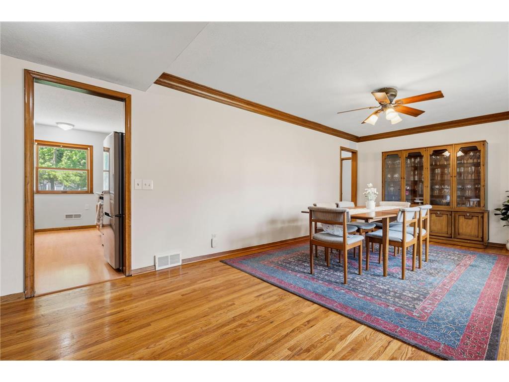 8644 4th Avenue S Bloomington MN 55420 7081056 image8