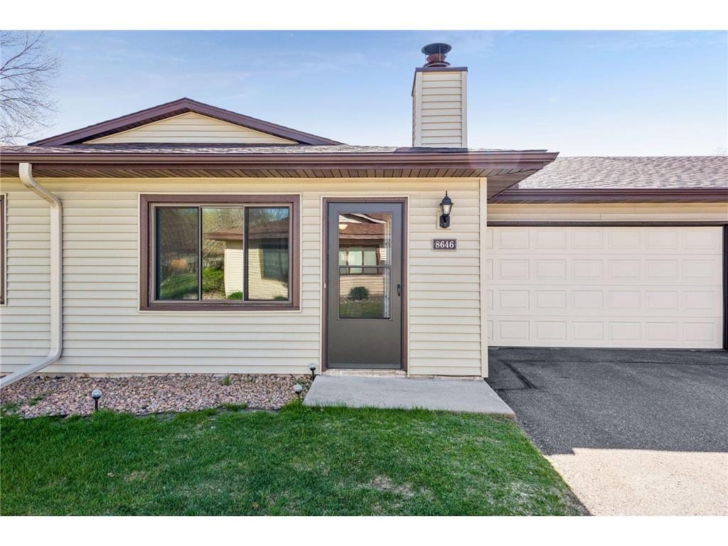 8646 S Maplebrook Circle Brooklyn Park MN 55445 7075935 image2