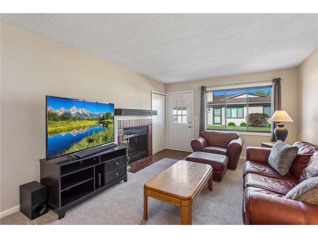 8646 S Maplebrook Circle Brooklyn Park MN 55445 7075935 image6