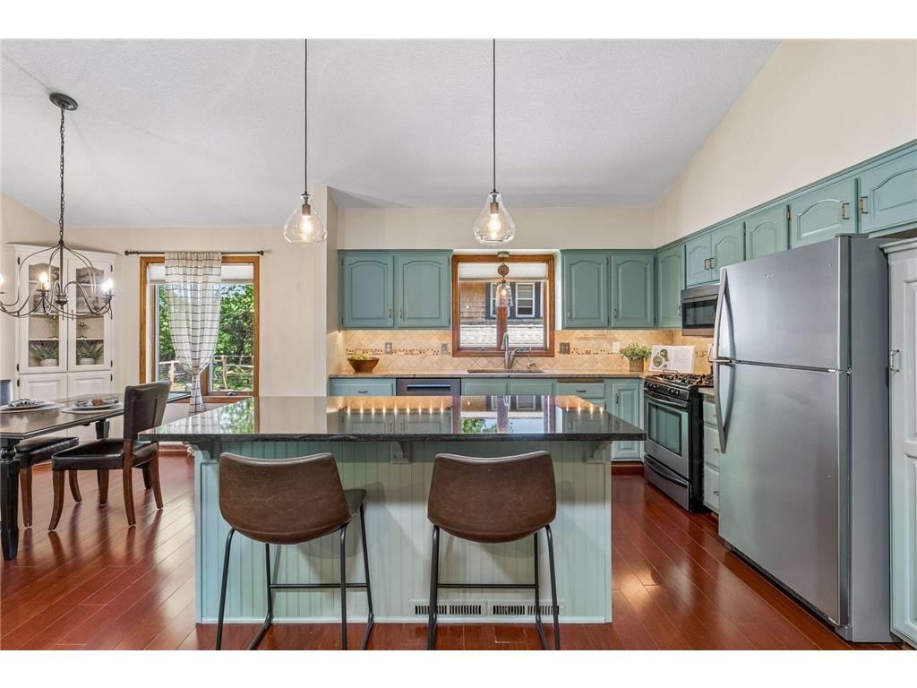 8648 Park Avenue Saint Bonifacius MN 55375 7059282 image14