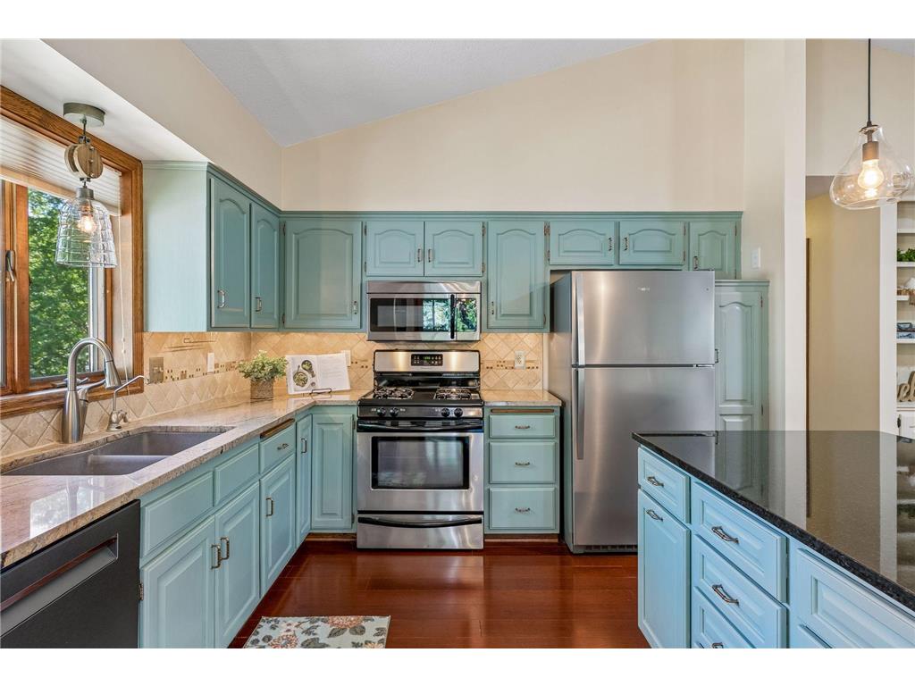 8648 Park Avenue Saint Bonifacius MN 55375 7059282 image16