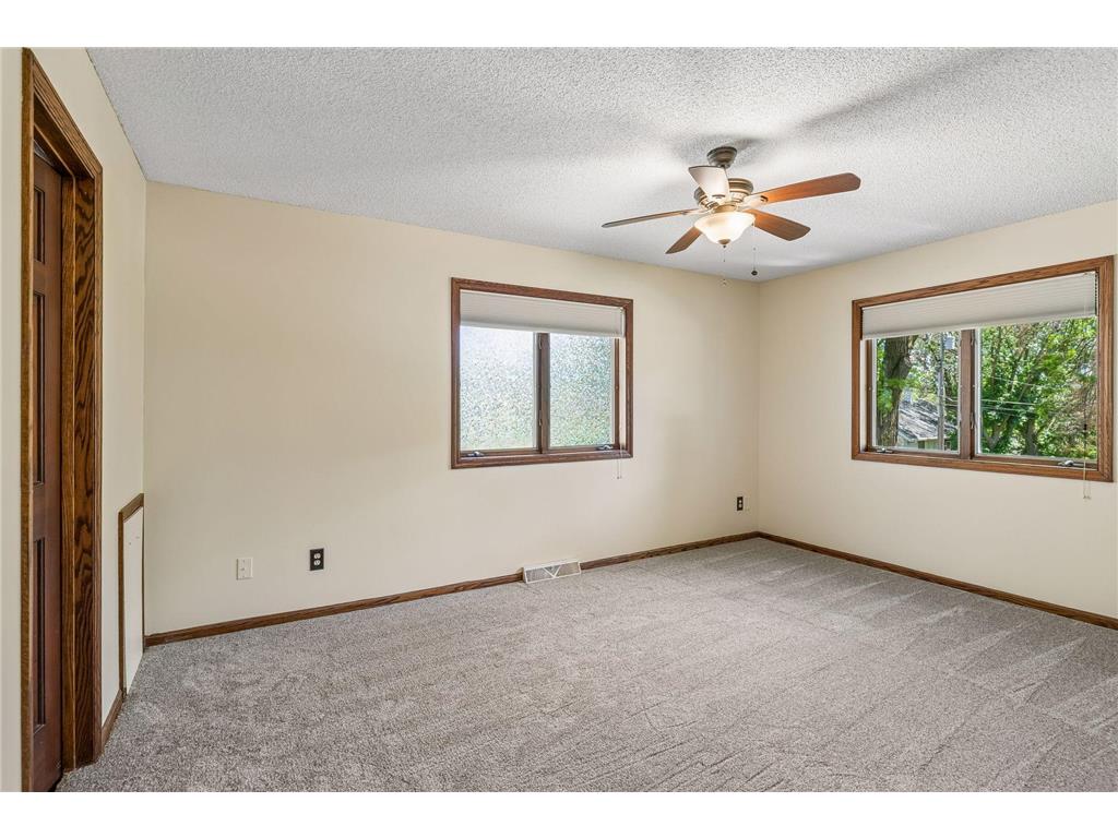 8648 Park Avenue Saint Bonifacius MN 55375 7059282 image23