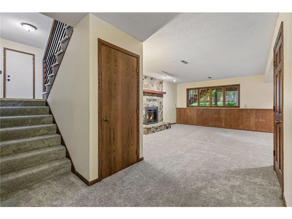 8648 Park Avenue Saint Bonifacius MN 55375 7059282 image28