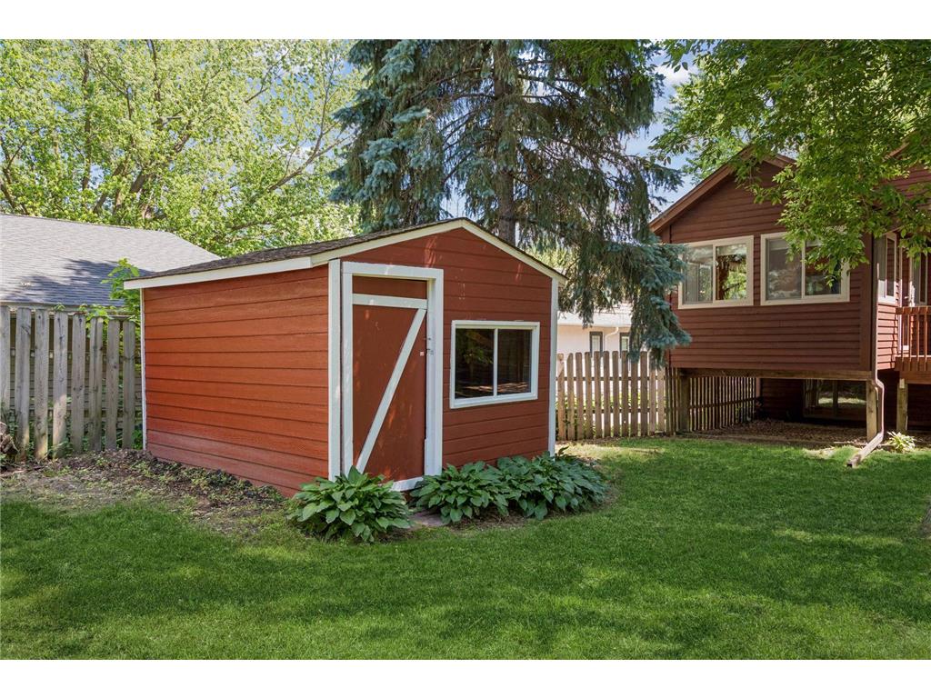 8648 Park Avenue Saint Bonifacius MN 55375 7059282 image42