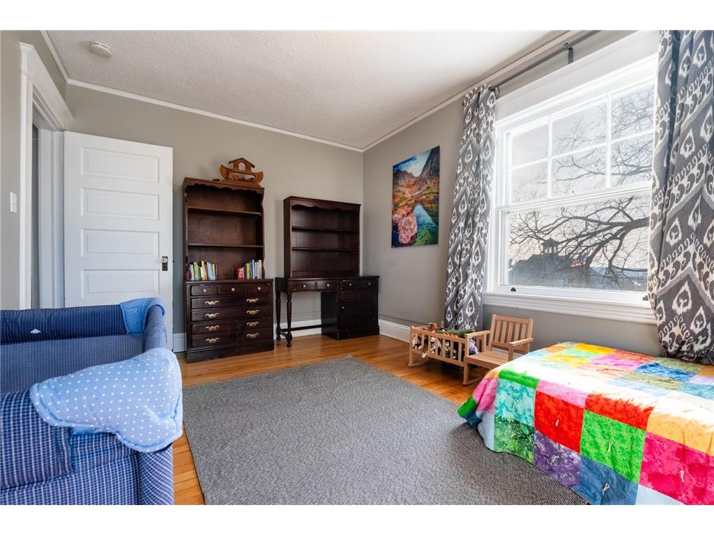 865 St Clair Avenue Saint Paul MN 55105 7028988 image19