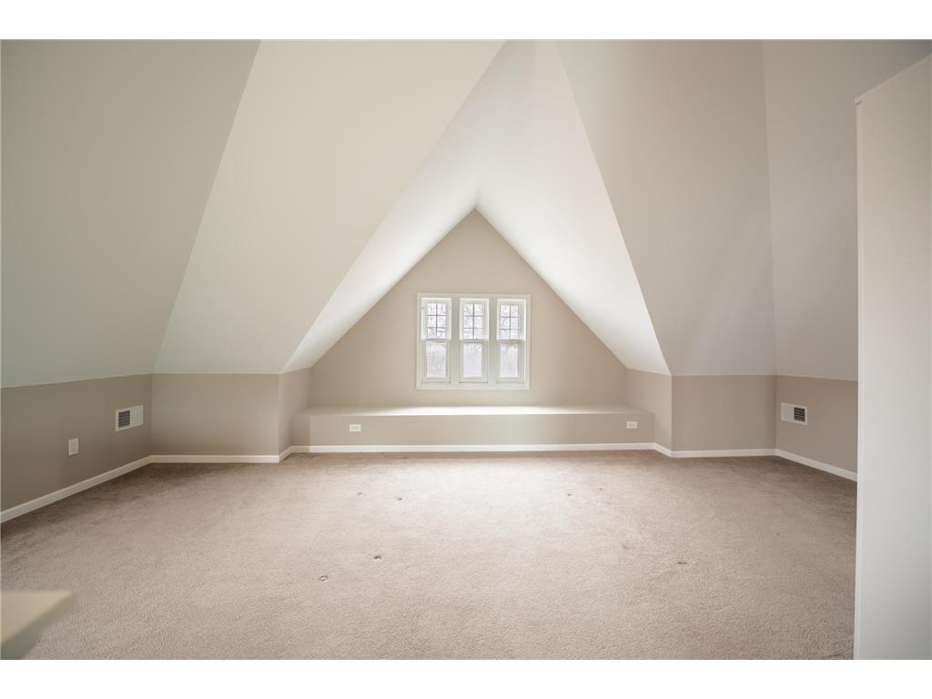865 St Clair Avenue Saint Paul MN 55105 7028988 image68