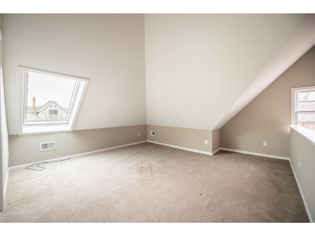 865 St Clair Avenue Saint Paul MN 55105 7028988 image72