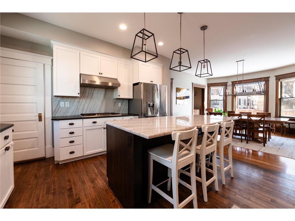 865 St Clair Avenue Saint Paul MN 55105 7028988 image9