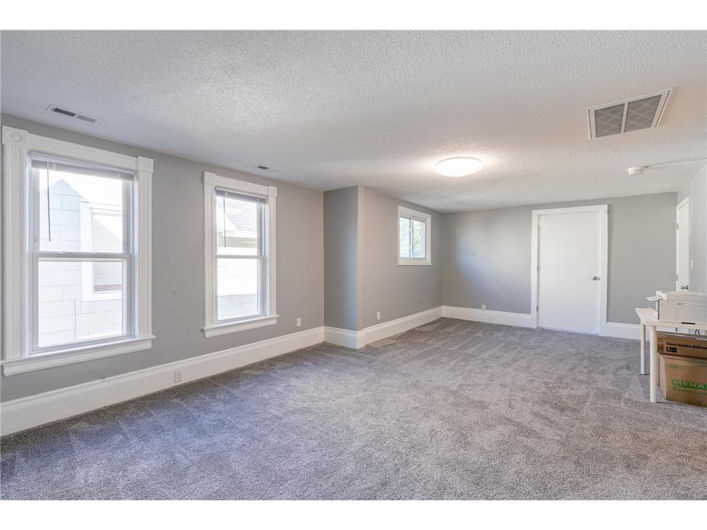 865 Thomas Avenue Saint Paul MN 55104 7081335 image24