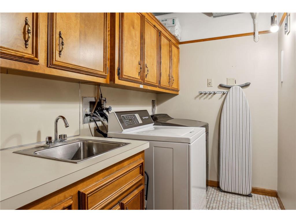 8651 Basswood Road 104, Eden Prairie, MN, 55344 MLS 6557503 Edina