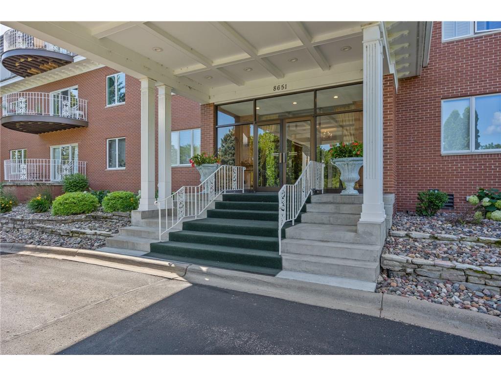8651 Basswood Road #302 Eden Prairie MN 55344 7051094 image2