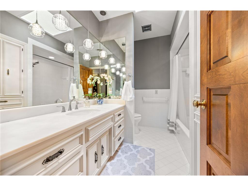 8651 Basswood Road #302 Eden Prairie MN 55344 7051094 image27