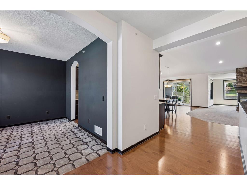 8652 Lake Riley Drive Chanhassen MN 55317 - Riley 7060004 image17