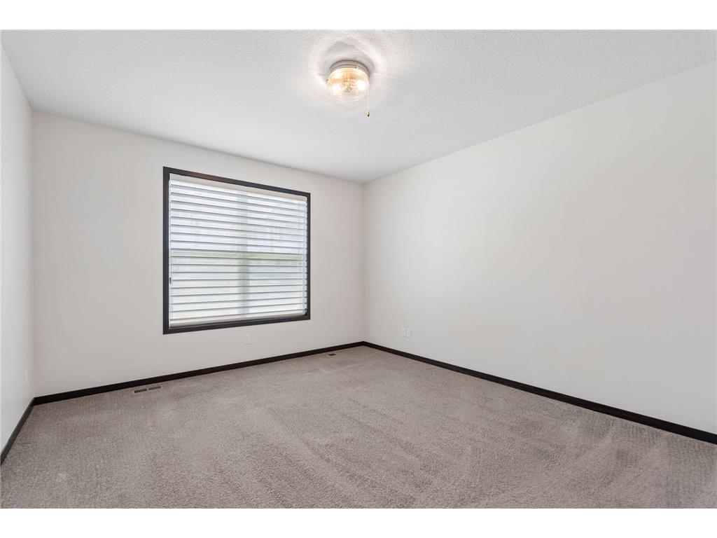 8652 Lake Riley Drive Chanhassen MN 55317 - Riley 7060004 image20