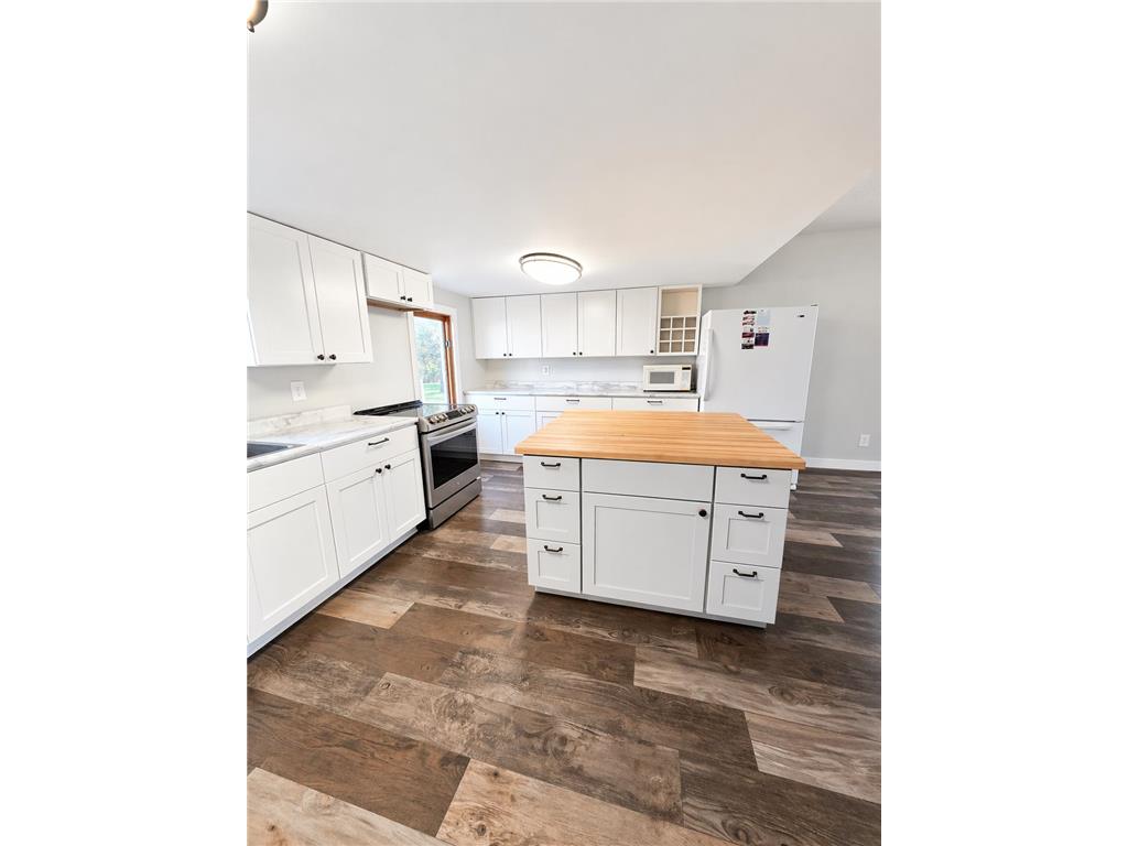 8655 8th Avenue New Auburn MN 55366 7059715 image4