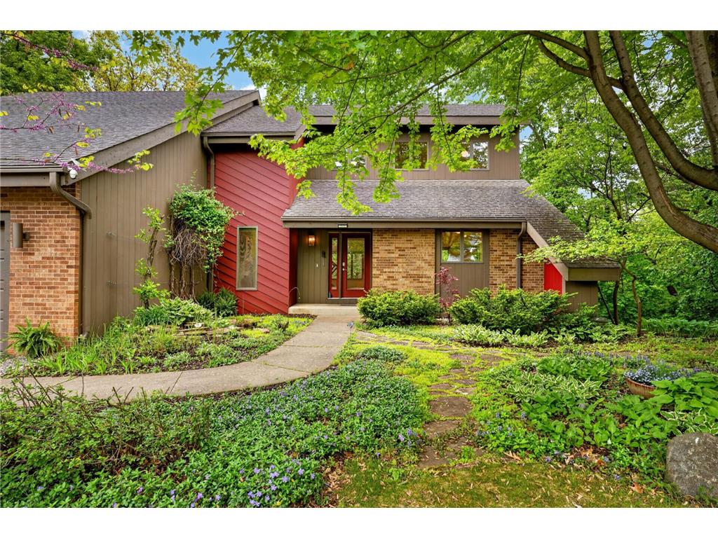 8655 Hunters Way Apple Valley MN 55124 7069873 image2