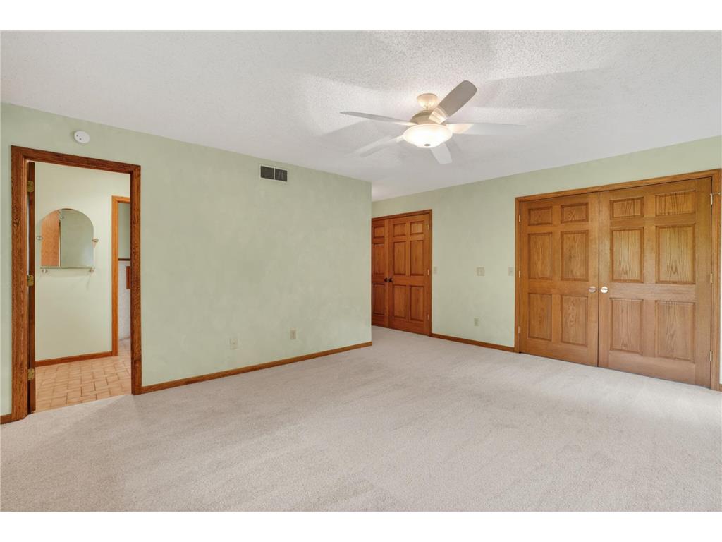 8655 Hunters Way Apple Valley MN 55124 7069873 image31