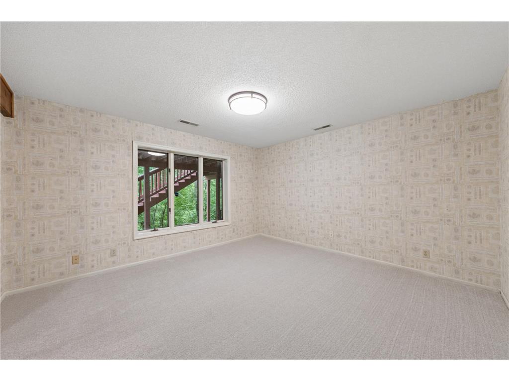 8655 Hunters Way Apple Valley MN 55124 7069873 image49