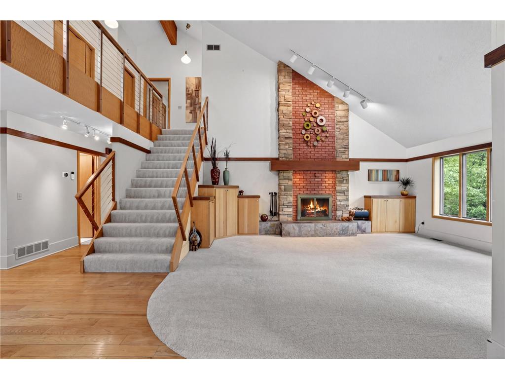 8655 Hunters Way Apple Valley MN 55124 7069873 image6